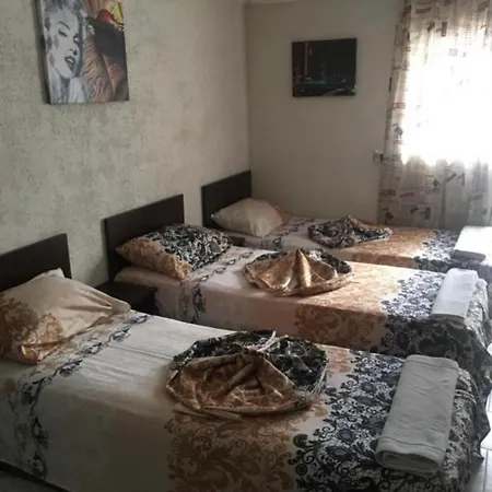 Комплекс Дворъ Πανσιόν *